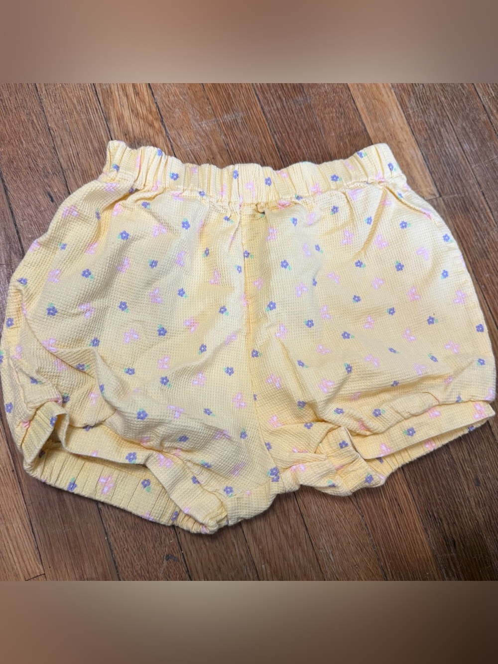 Disney Vintage Pooh Baby Girl floral waffle knit bloomers - Size 24 Months